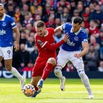 Десетимата бойци на Шон Дайш не успяха да спрат Ливърпул на “Анфийлд”