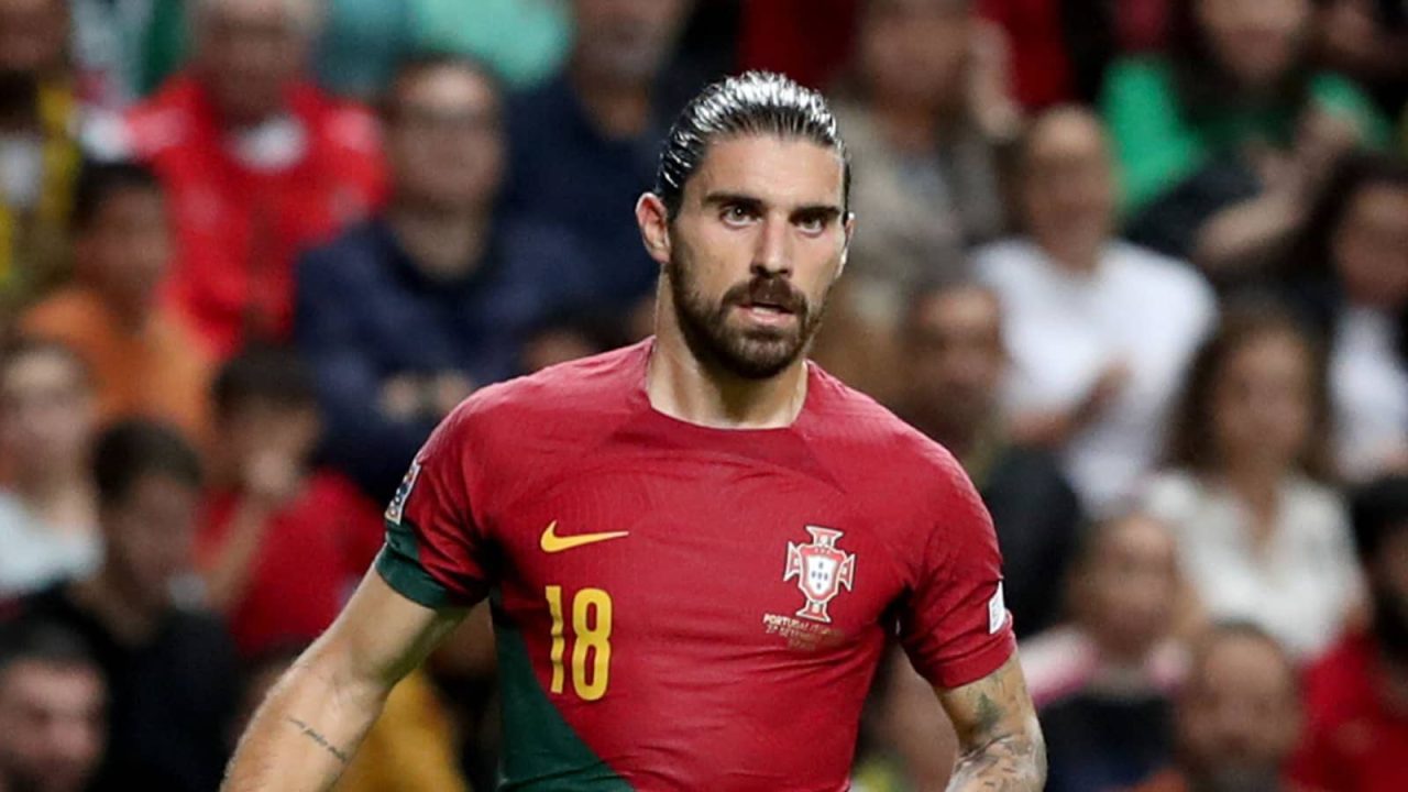 Арсенал може да върне португалски национал във Висшата лига