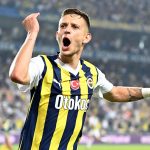 Манчестър Юнайтед се прицели в халф на Фенербахче