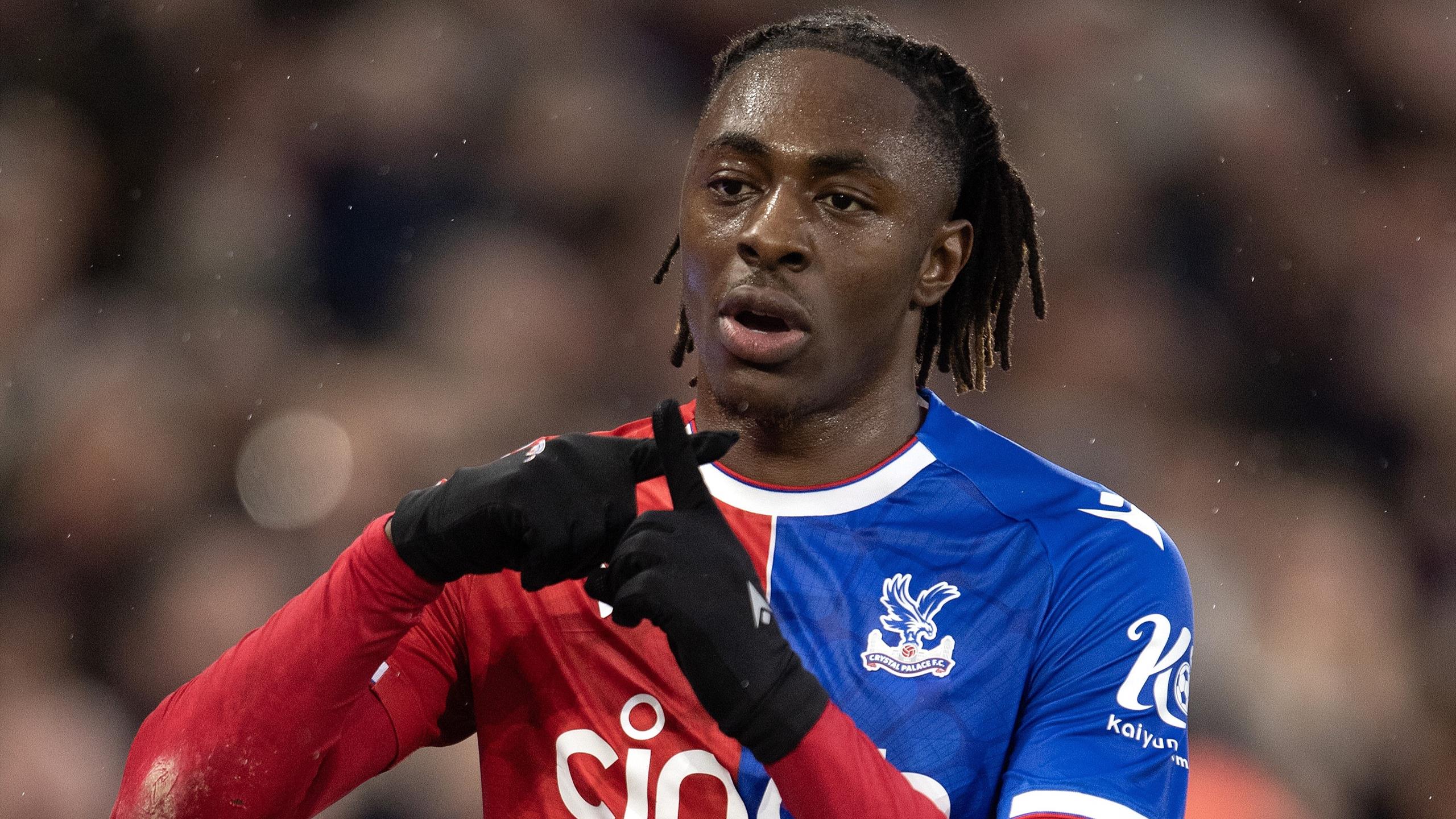 Тотнъм прави опити да привлече трансферна цел на Ман Сити width=