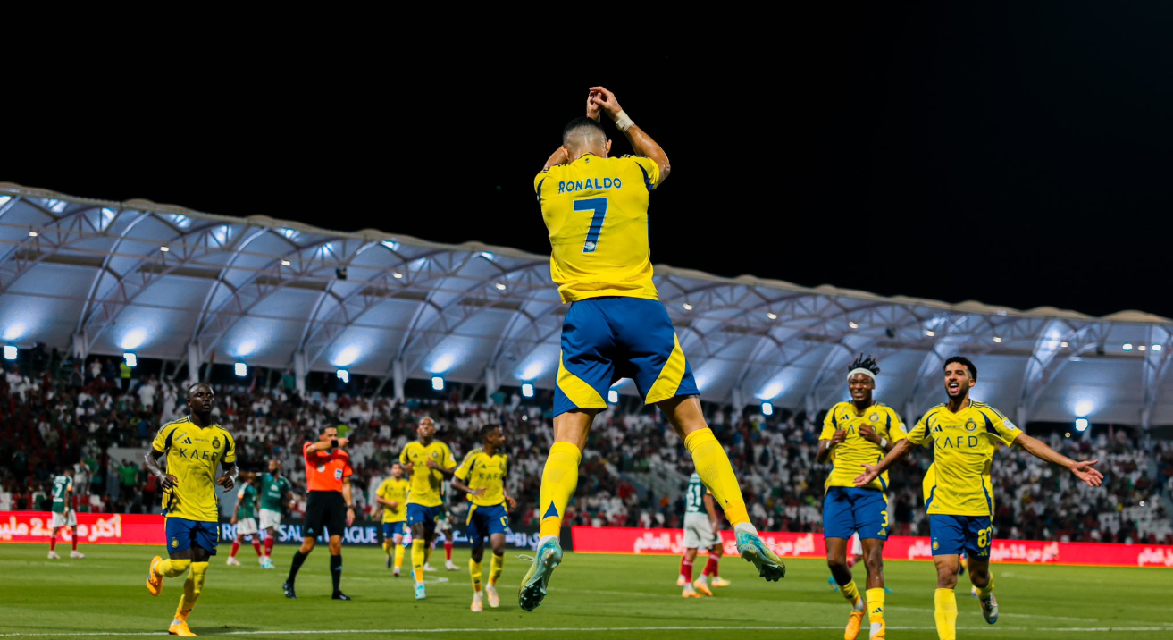 Кристиано Роналдо донесе успеха в дебюта на Пиоли width=