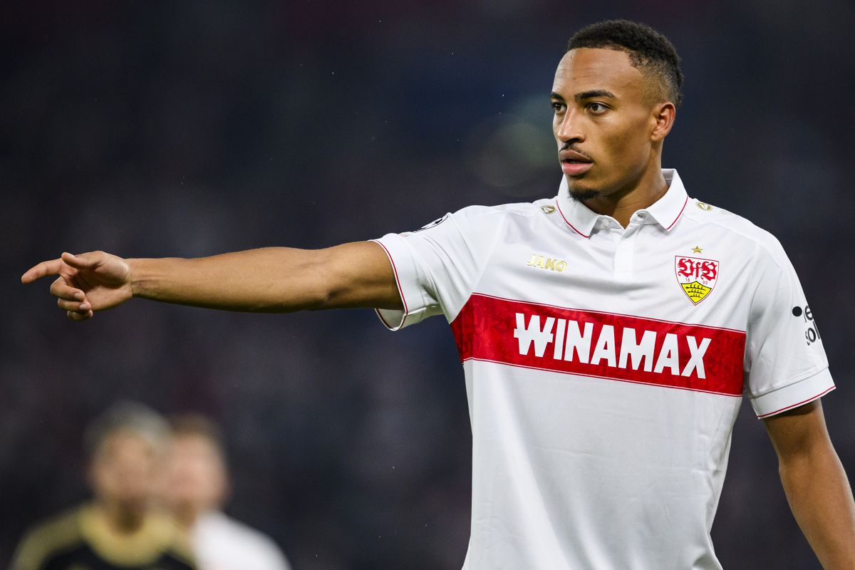 Манчестър Юнайтед е набелязал крило на Щутгарт width=