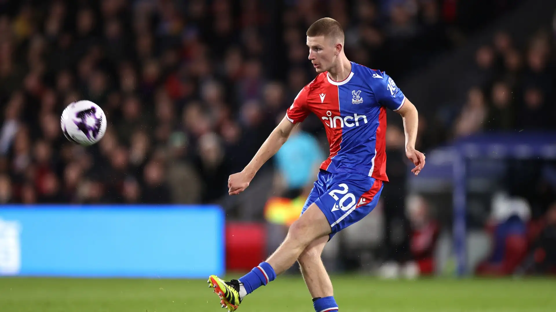 Реал Мадрид готви трансфер на една от бъдещите английски звезди width=