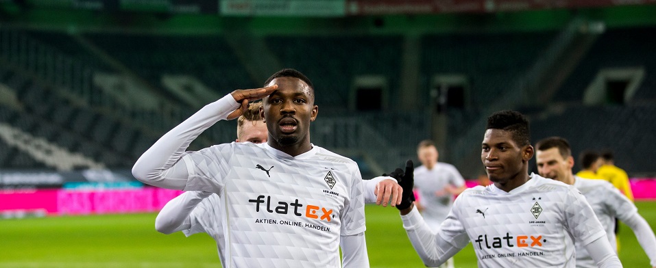 Гладбах прегази Борусия Дортмунд по пътя си към Топ 4