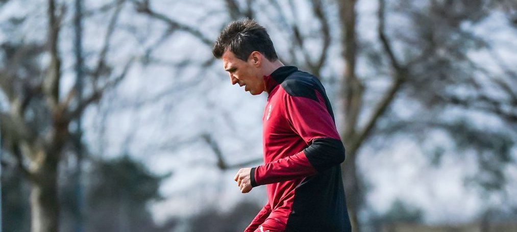 Манджукич и Тонали са под въпрос за дербито с Интер width=