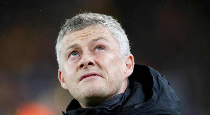 Солскяер иска нов централен защитник в Манчестър Юнайтед