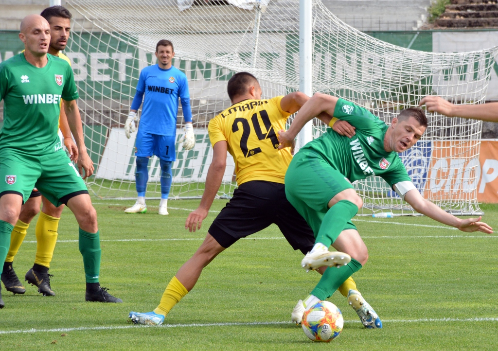 Слаб Ботев Пловдив отстъпи на Ботев Враца в Коматево