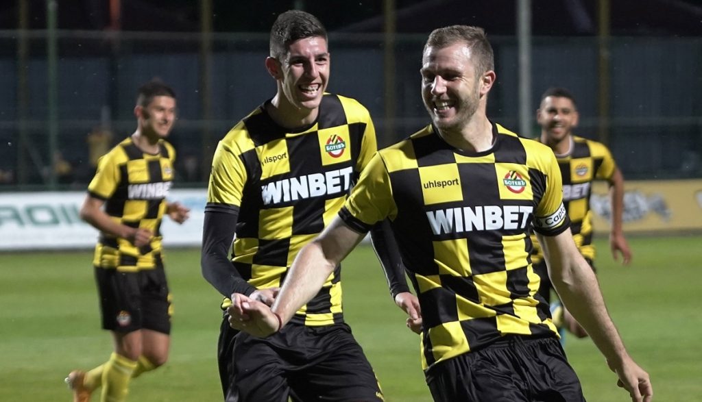 Безпощаден Ботев (Пд) завърши с усмивка турболентния сезон