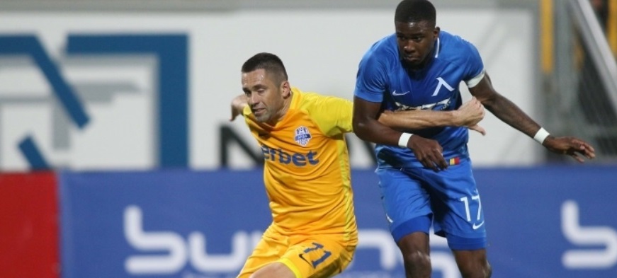 Стартовите състави на Левски и Арда