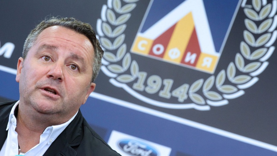 В Левски искат още петима нови