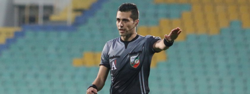 Кола се приземи върху покрива на къщата на роден рефер width=