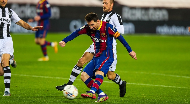 Атмосферата в Барса става все по-мрачна, играчите не си говорят