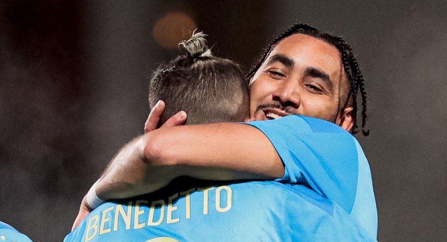 Олимпик Марсилия се доближи до лидера ПСЖ след успех над Ним width=