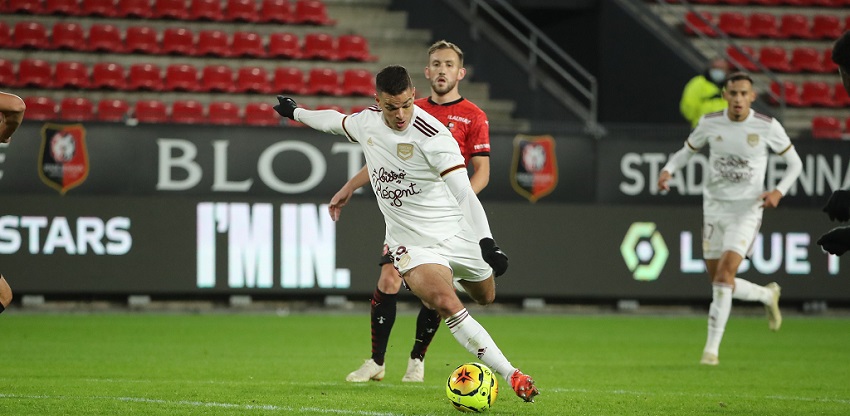 Бордо спря черната си серия в Лига 1, шокирайки Рен като гост