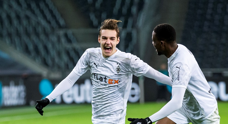 Байерн Мюнхен пропиля два гола аванс и загуби от Гладбах