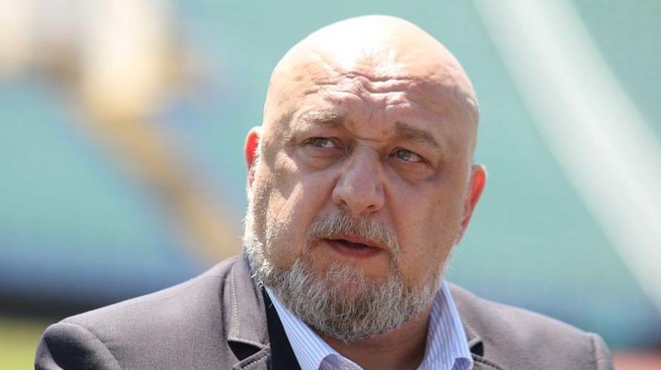 Министър Кралев обяви: Без публика на мачовете до пролетта!