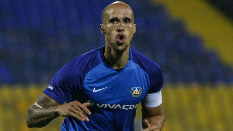 Появи се още една пречка за завръщането на Обертан в Левски