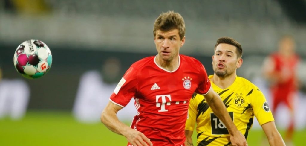 Стартовите състави на Байерн Мюнхен и Борусия Дортмунд