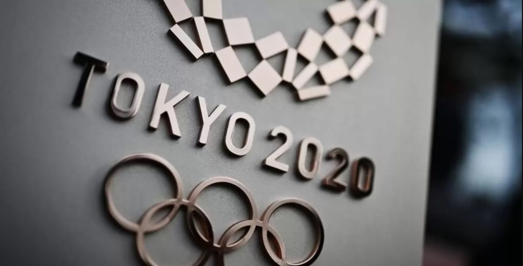 В Япония обмислят намаляваване на официалните лица в Токио