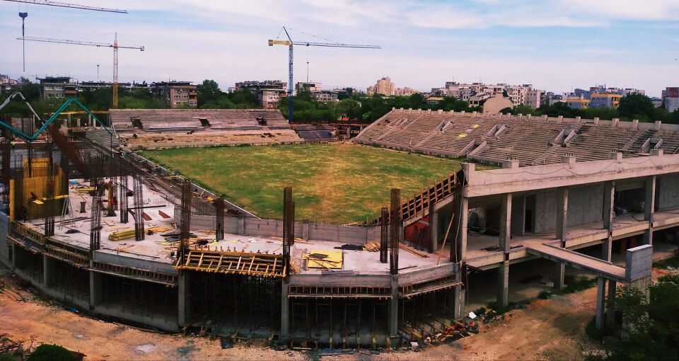 Решено: “Колежа” ще има 4 трибуни, след като бъде завършен