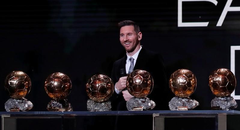 Авторитетното “Франс Футбол” ще бъде закрито