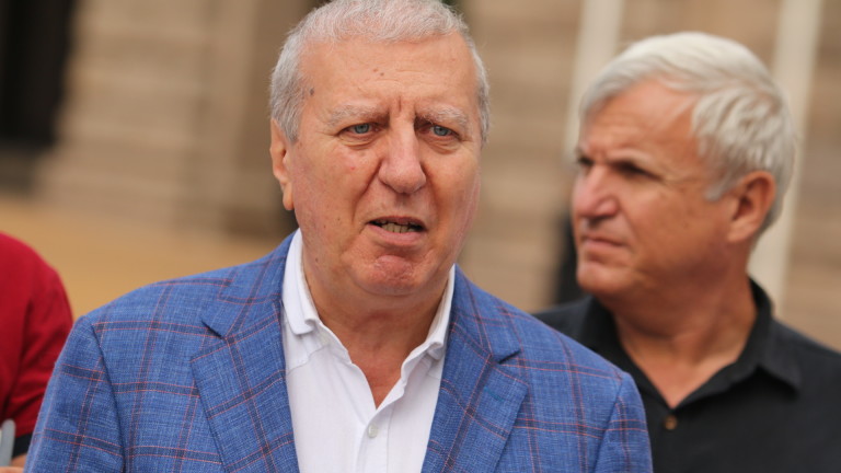 Томов: Нито съм изразявал, нито имам претенции към акциите