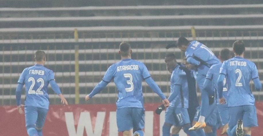 Левски прекъсна черната серия в efbet Лига с победа над Локо Пд