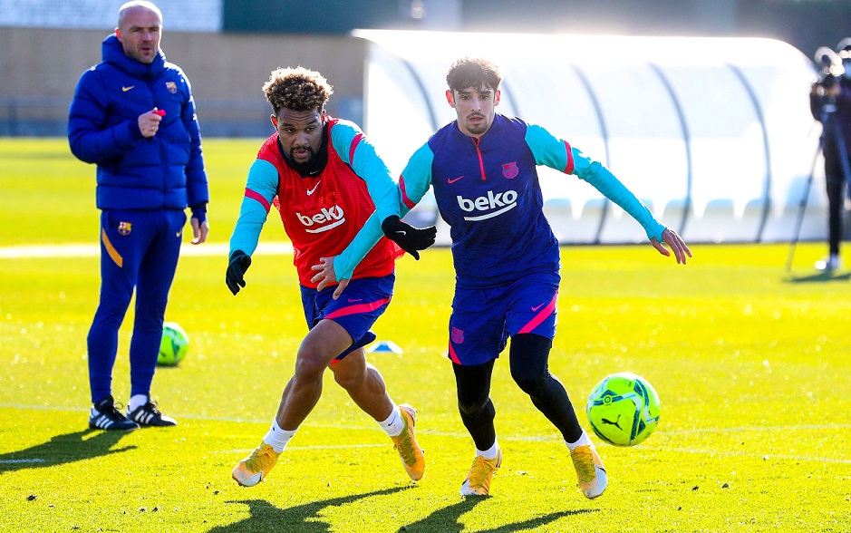 В Барса на тръни – двама от треньорския щаб са с коронавирус width=