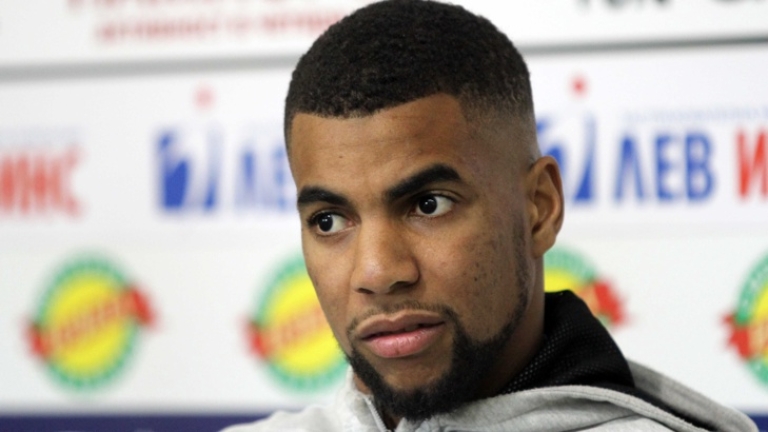 Головата машина на Черно море иска в Мароко заради съпругата си width=