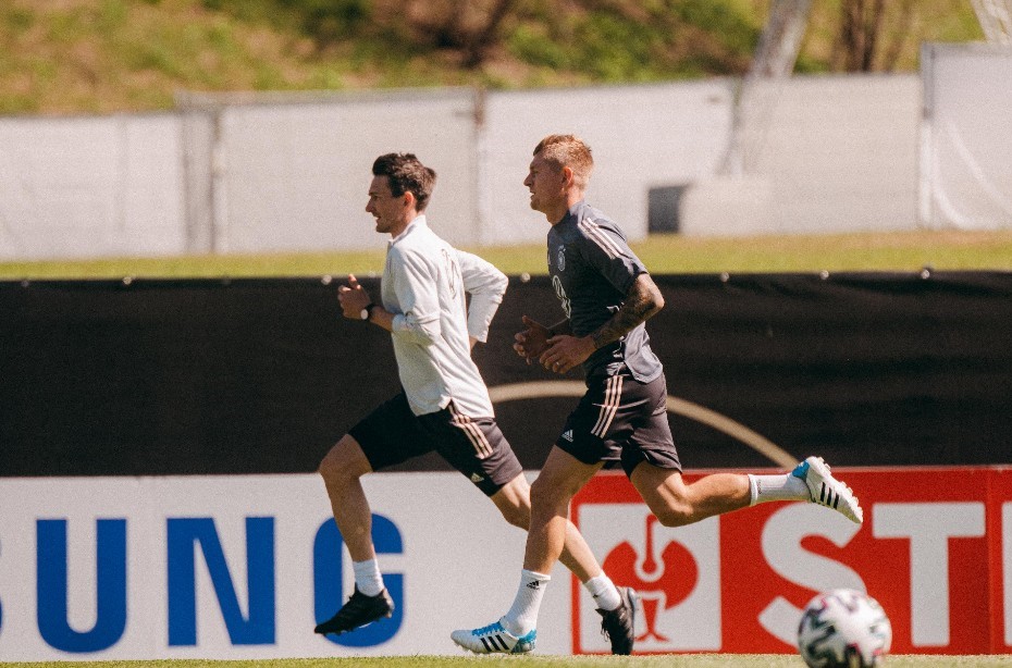 Тони Кроос се присъедини към Бундестима след медицински тестове