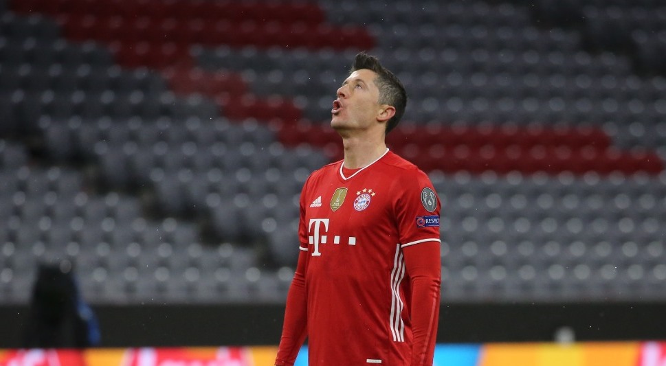 Байерн мина на ходом през Лацио към четвъртфиналите в ШЛ