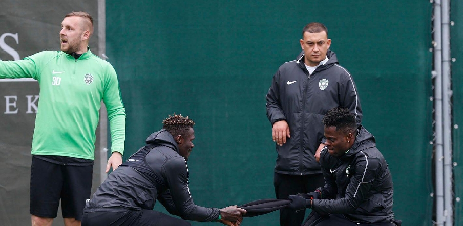 Лудогорец тренира под пълна пара в Турция