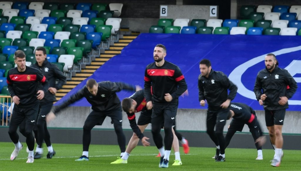 България ще премери сили днес със световния шампион Франция