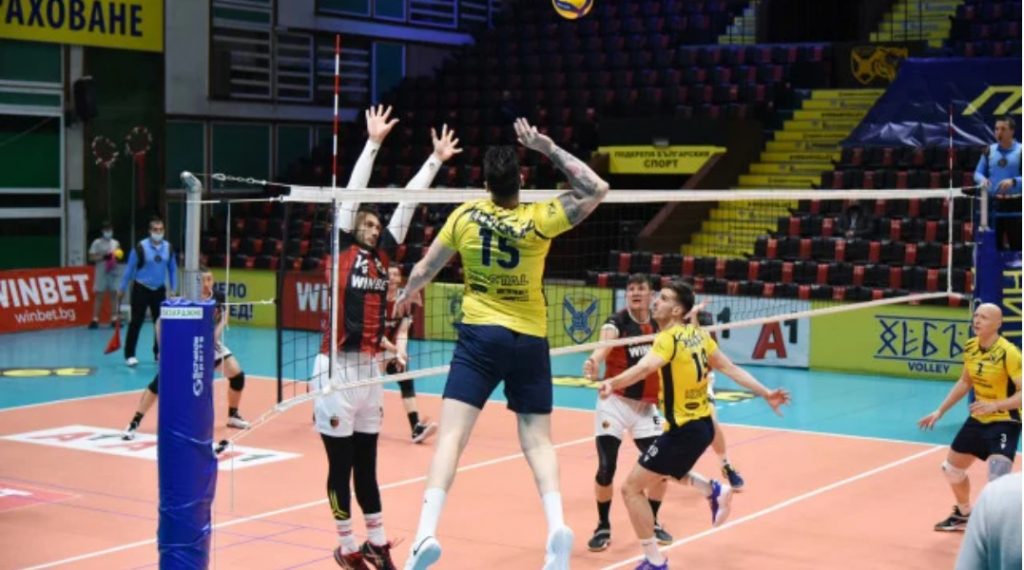 Локомотив (Пловдив) приема Хебър в опит да изравни 1/4-финала