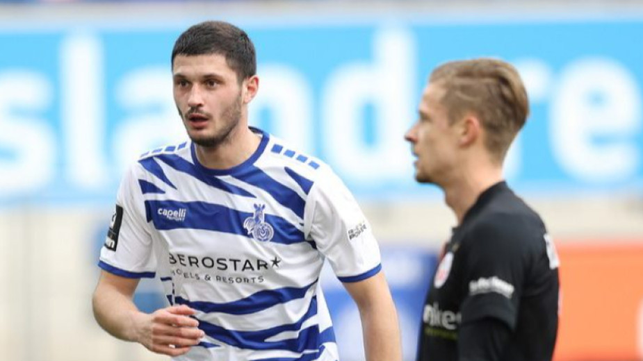 Стефан Велков подписа нов договор с Дуисбург