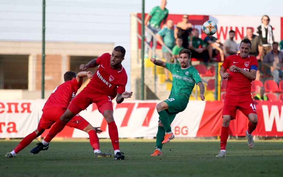 Съставите на Царско село и Берое