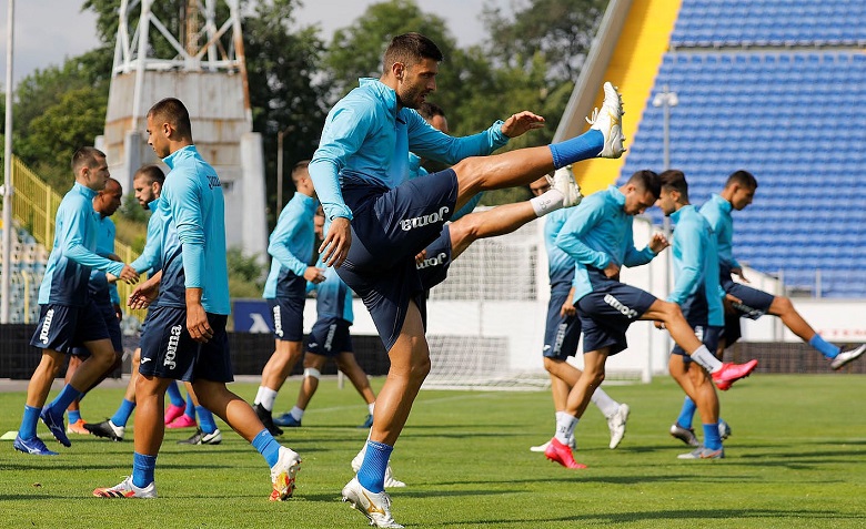 Левски проведе открита тренировка, Славчев и Робърта са на линия