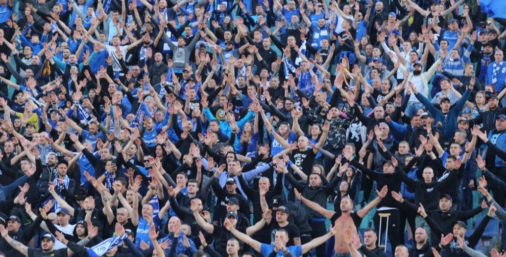 От НКП избухнаха: Чичо Венци пак ни набута на паянтовите пейки