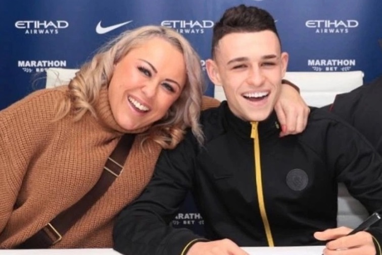 Майката на Фил Фодън се замеси в скандален бой по време на парти