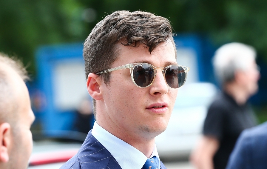 Крайният срок за Диксън да преведе парите е 6 юли