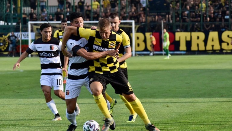 Дерби №112 между Локомотив и Ботев, стартовите състави