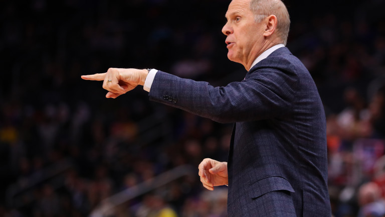 Старши треньорът на Кливланд е уволнен