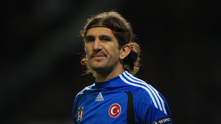 Легенда на турския футбол е в критично състояние заради коронавируса