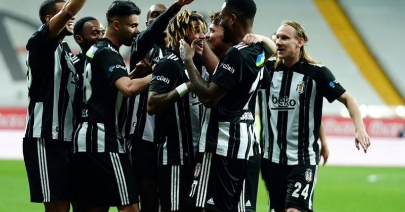 Бешикташ е шампион на Турция след драматичен последен кръг!