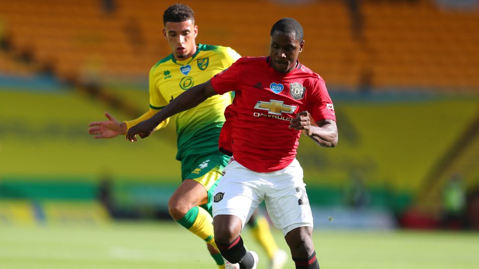 Манчестър Юнайтед се изпоти срещу Норич, но е на 1/2-финалите