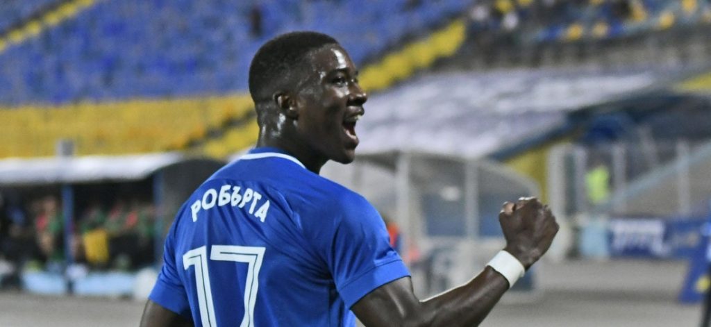 Левски не хареса първата оферта на Динамо (Загреб) за Робърта