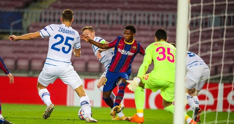 Барса събра пълен актив след трудна победа над Динамо (Киев)