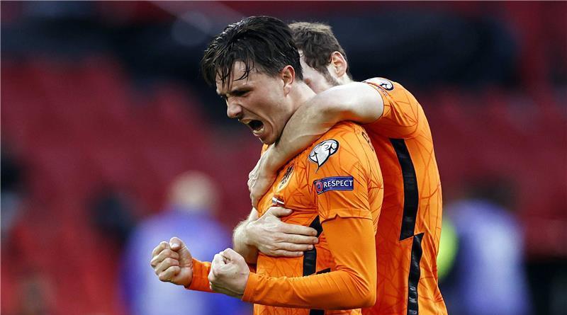 Нидерландия се развихри и попиля Гибралтар за едно полувреме