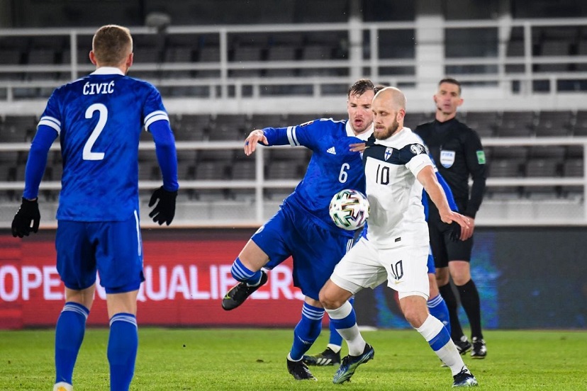 Петев дебютира начело на Босна с реми при визитата на Финландия