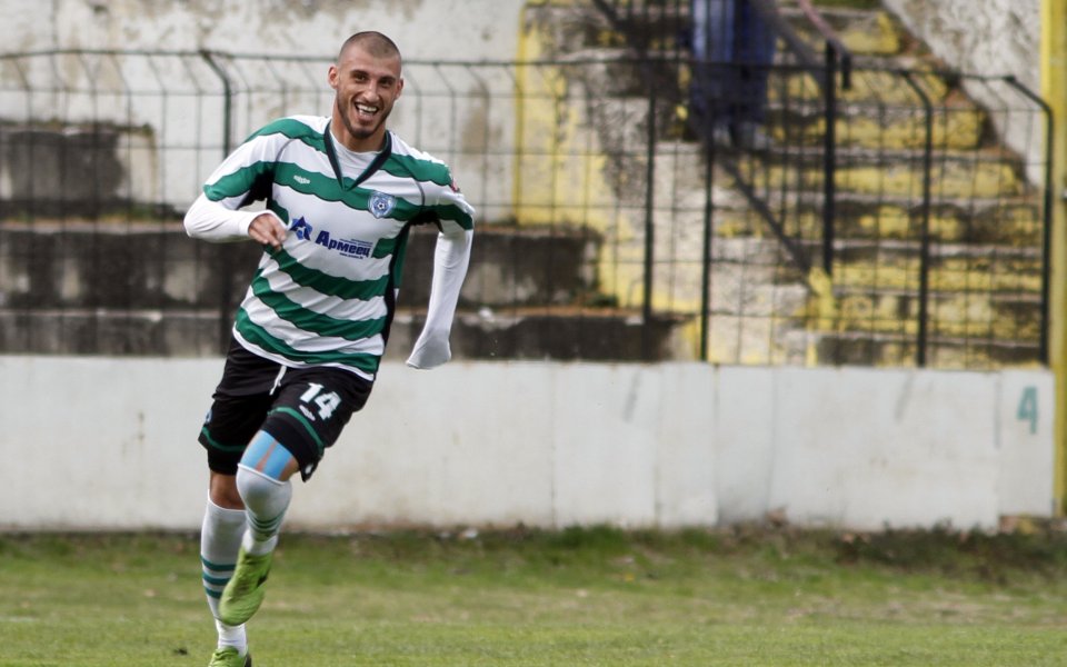 Черно море подписа с Божилов, не успява да уреди белгиец